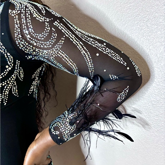 ROYALTY SEQUIN PARTY DRESS - Picture 3 of 6